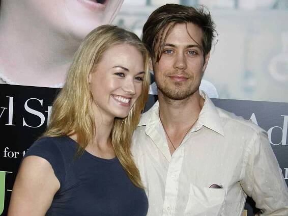 Yvonne Strahovski and Tim Loden arrive at The "Julie & Julia" Premiere