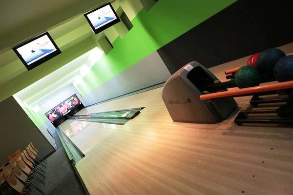 Staré Lázně Kolín - bowlingové dráhy typu Brunswick