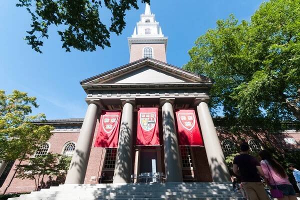 Harvardský kostel na Harvard Campus, Boston, Massachusetts stock fotka