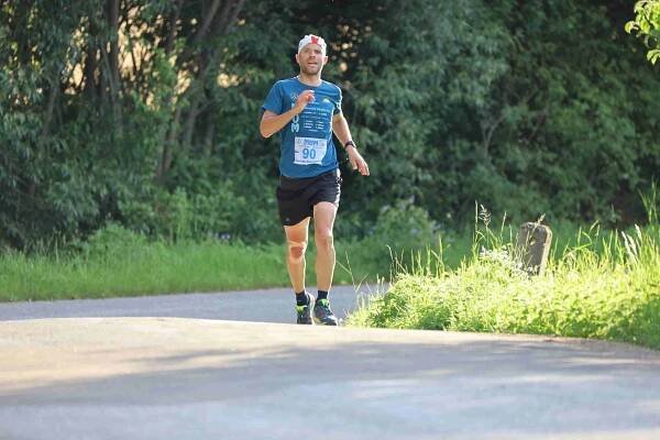 Šestý maraton za šest dní. Na Moravě a s indiány z knihy Born to run. MUM jde do „finiše" - RUNGO.cz