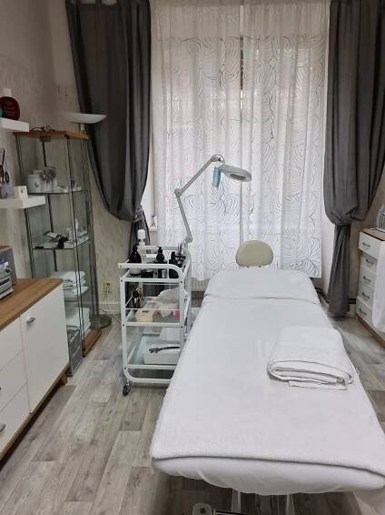 Fotogalerie | SALON ALENA, Praha Dejvice