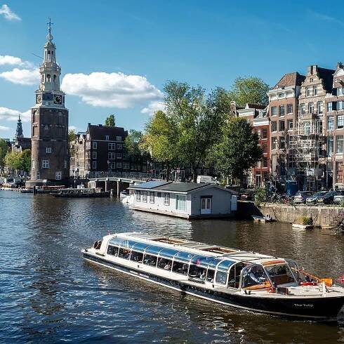 Amsterdam: Vstupenka na Keukenhof s kyvadlovým autobusem + plavba po kanálu | GetYourGuide
