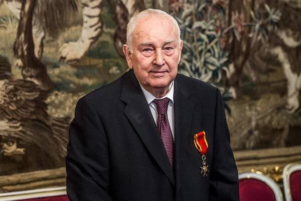 Profesor Karel Malý převzal papežské vyznamenání – Řád sv. Řehoře Velikého