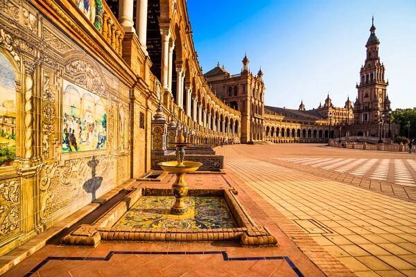 španělské náměstí v seville. - plaza de espana seville - stock snímky, obrázky a fotky