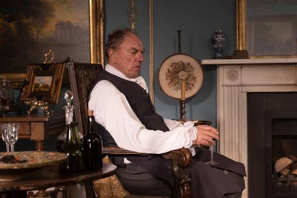 Tom Jones - Episode 1 - Z filmu - Alun Armstrong