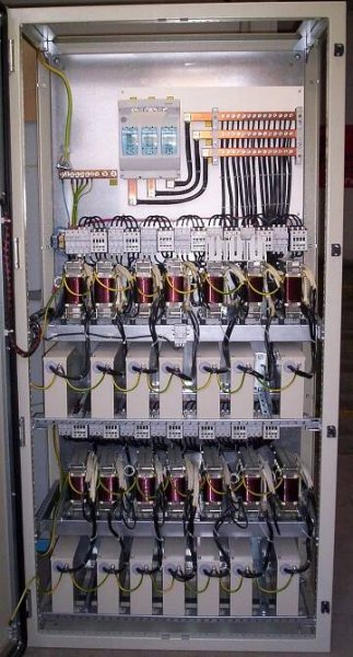 Elektroinstalace - Profil společnosti - RC Elektro - elektromontážní práce, výroba rozvaděčů nízkého napětí, technologie