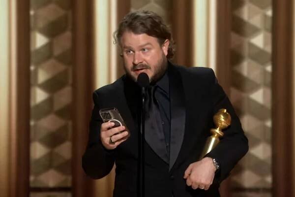 Brady Corbet Says 'My Heart Is with Aubrey Plaza' After Death of Her Husband Jeff Baena in Golden Globes Speech