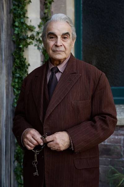 Pán času - Knock Knock - Promo - David Suchet