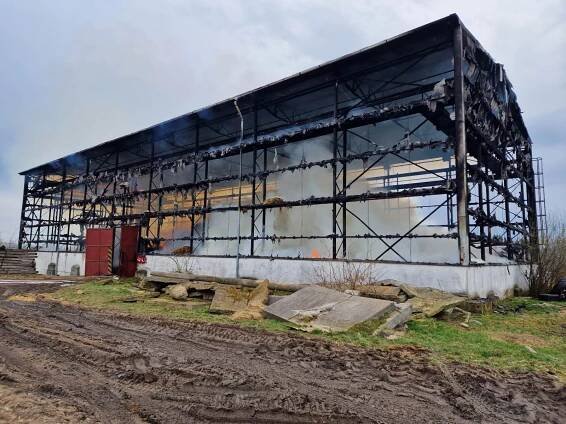 Na Příbramsku hořel velkokapacitní seník, škoda je šest milionů korun (www.pribram.cz)
