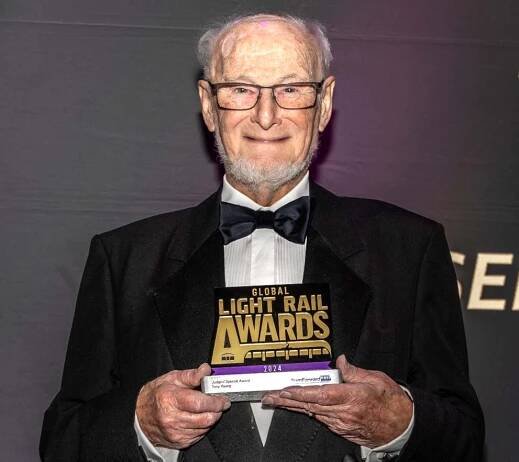 LRTA Member and Tram Profesional Tony Young wins Judges Special Award at Global Light Rail Awards - The Light Rail Transit