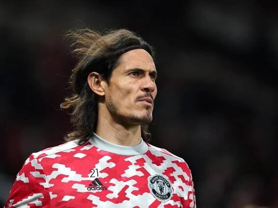 Football rumours: Edinson Cavani wants Barcelona move at season’s end