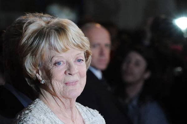 Maggie Smith Is Remembered by Harry Potter Co-Stars, Peers, and Fans in Moving Tributes