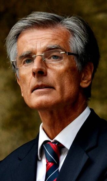 Peter Weiss (politik)