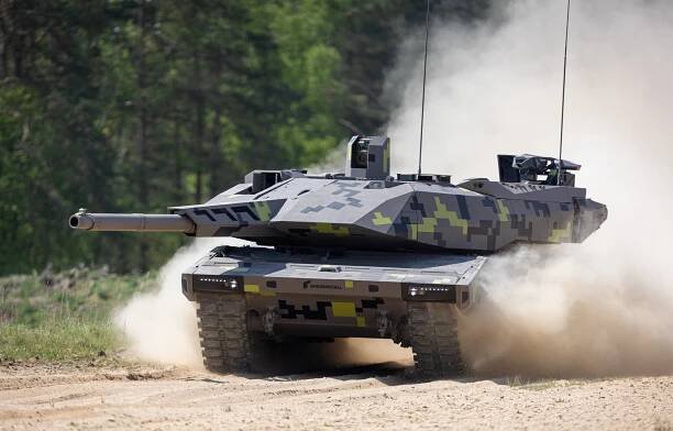 Rheinmetall slávi úspechy v Maďarsku: Spoločný vývoj tanku Panther KF51 EVO
