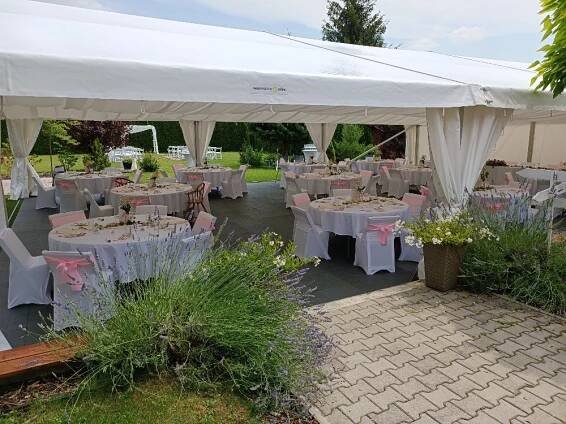 Pronájem party stanů a vybavení Jičín, Valdické Předměstí Pártystany Jičín • Firmy.cz