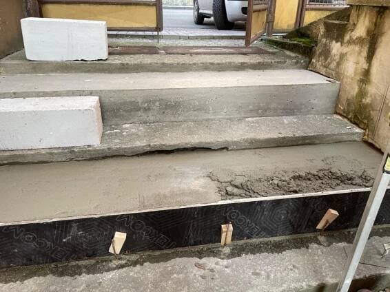 Rekonstrukce schodiště do kulturního domu - Oficiální stránky obce Šebetov