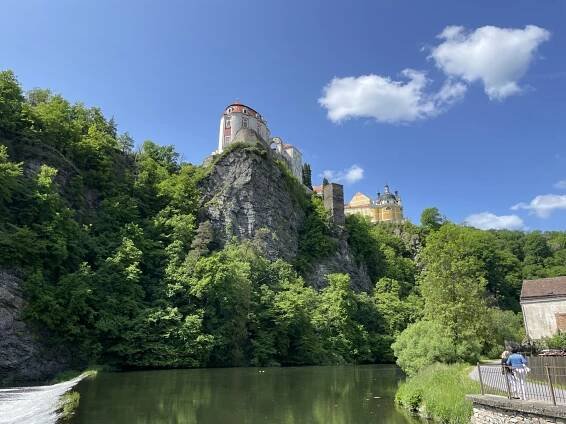 Na kole Jižní Moravou: Přes Moravský Krumlov, Znojmo, Vranovskou přehradu a Třebíčsko