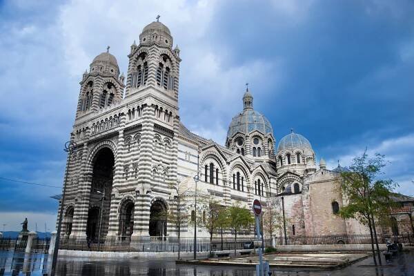Marseille Cathedral - Cathédrale Sainte-Marie-Majeure | MarseilleTourisme.fr 