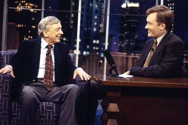 LATE NIGHT WITH CONAN O'BRIEN -- Episode 1183 -- Air Date 11/17/1999 -- Pictured: (l-r) Actor Don Knotts during an interview with host Conan OBrien on November 17, 1999