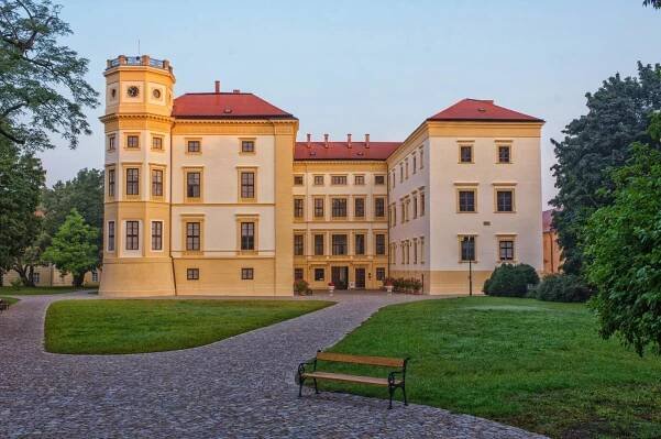 Zámek Strážnice foto 1