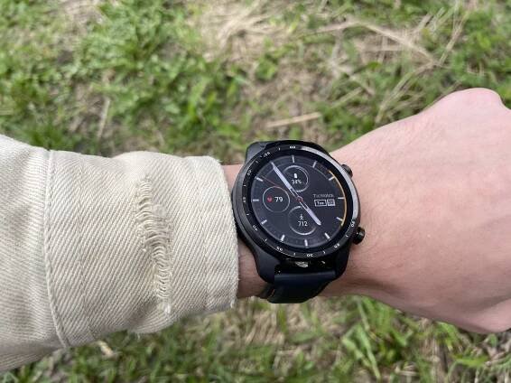 ticwatch pro 3 gps recenze cz