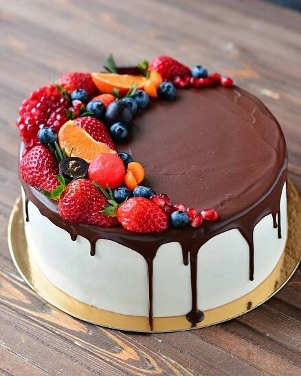 Chocolate Cake with Fresh Fruit