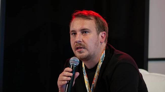 Martin Bartkovský: Dezinfoscéně se nelíbí demokratický systém, útočí na základy právního státu
