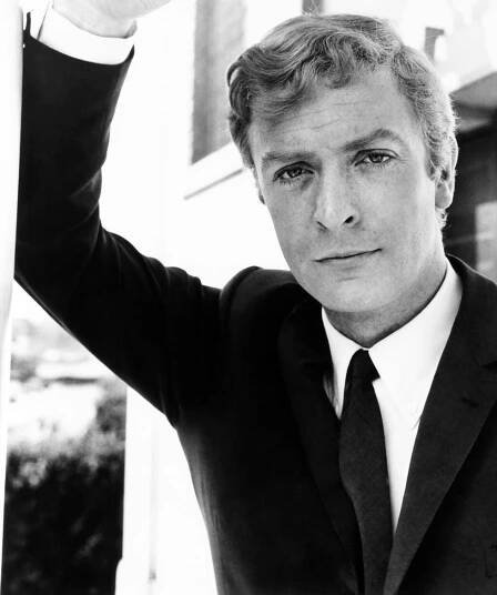 Michael Caine slavil 90! Bral jsem všechno a pil až tři lahve vodky za den, přiznává hvězda Žižky