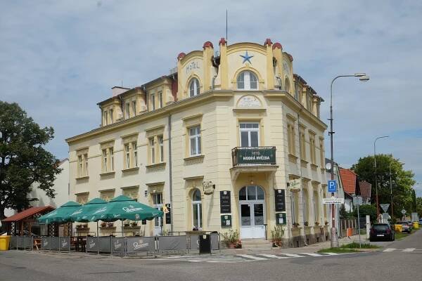Sadská