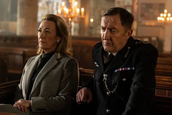 Dorothy Atkinson, Ralph Ineson - Ludwig: Šifra zločinu - Průvodkyně - Z filmu
