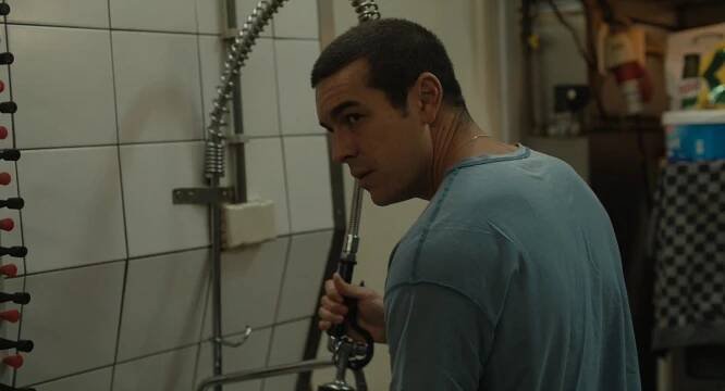 Mario Casas - Muy lejos - Z filmu