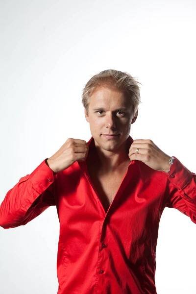 Preview: Armin van Buuren & W&W – D# Fat (Original Mix)