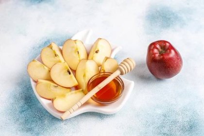 Nápoj z medu a jablečného octa pro zdraví a krásu