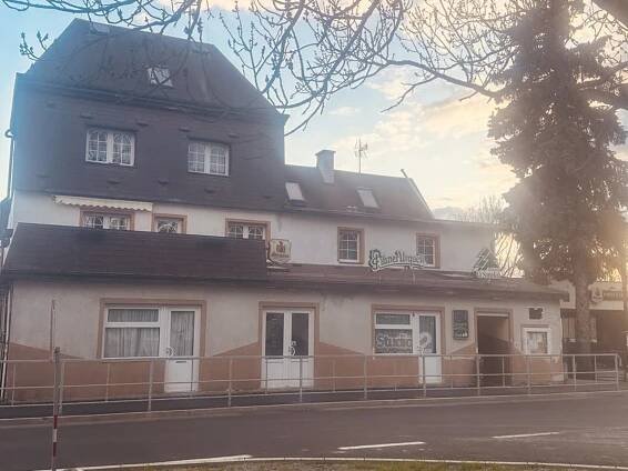 V Pivnici U Smrků v Sokolově za 99 korun? Spíš ochutnávka než oběd