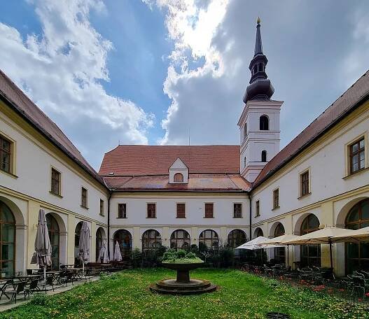 Soubor:Brno, klášter voršilek 01.jpg