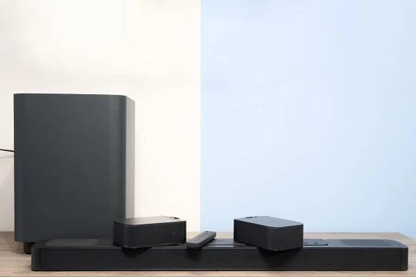 Recenze JBL Bar 800: Obklopenost zvukem bez drátů a starostí