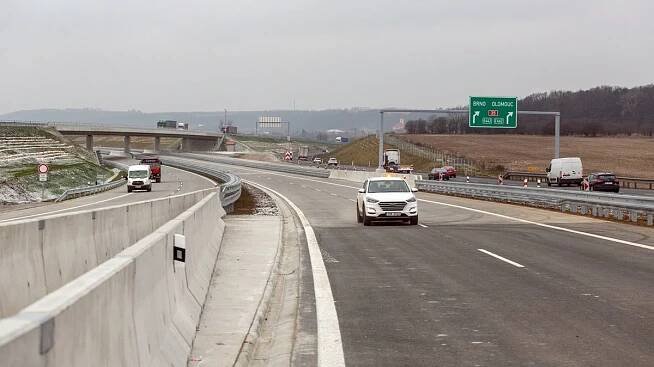 Nejhorší díra v republice? Žhavých kandidátů na anticenu projektu Výmoly.cz je nejvíc v Moravskoslezském kraji, všem to ale „natřel přeborník“ nad jiné