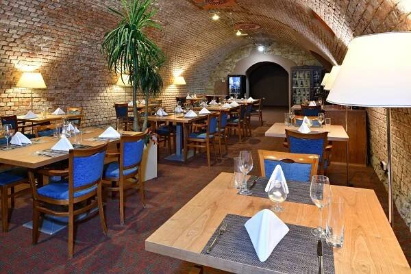 Restaurace La Cave foto 2