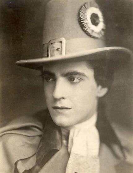 Forgotten Hollywood: Ramon Novarro, a Bona Fide Silent Movie Idol - Golden Globes