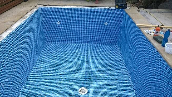 Crystalpool s.r.o.