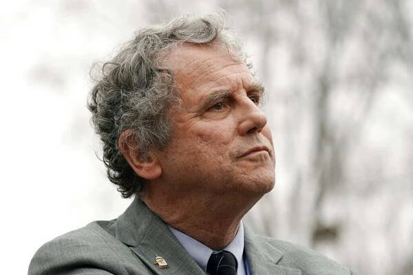 Sherrod Brown Intently Listening Wallpaper