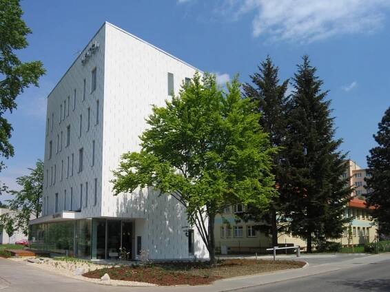 Hotel Olympia Kopřivnice – Hezká zahrada