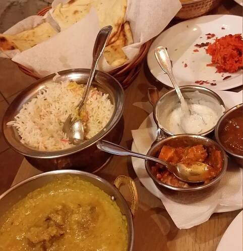 ORIGINÁLNÍ INDICKÁ RESTAURACE TANDOOR, Prague - Praha 6 - Menu, Prices & Restaurant Reviews - Tripadvisor