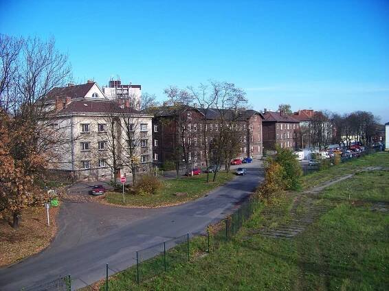 Soubor:Nový Bohumín, Nádražní, z mostu.jpg