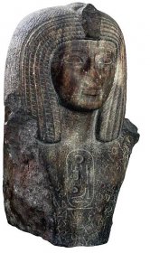 File:Statue of Pharaoh Osorkon I-AO 9502-IMG 7652-white.jpg
