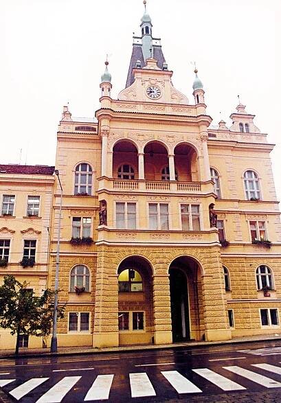 Praha 4 má nové vedení: Na koalici se dohodly ODS, TOP 09 a ANO, starostou je Kubín