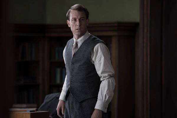 Cizinka - Do boje - Z filmu - Tobias Menzies