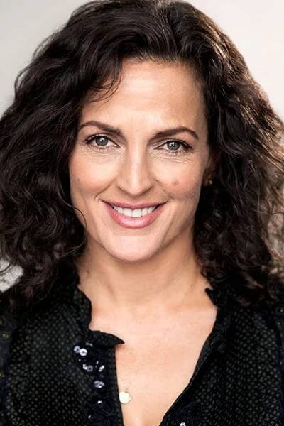 Nicole Ansari-Cox herec