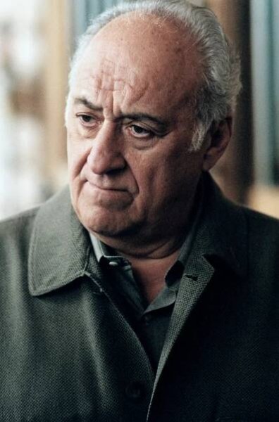 Rodina Sopránů - Koňské dostihy (S04E05) (2002)