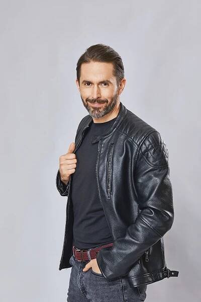 Považovat se za hereckého mazáka je nebezpečné, říká Daniel Bambas